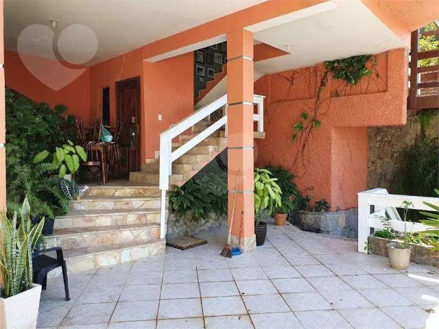 Casa / Sobrado em Condomínio para Venda em Niterói/RJ Mata Paca 3 Quartos