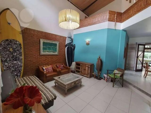 Casa / Sobrado em Condomínio para Venda em Niterói/RJ Pendotiba 3 Quartos