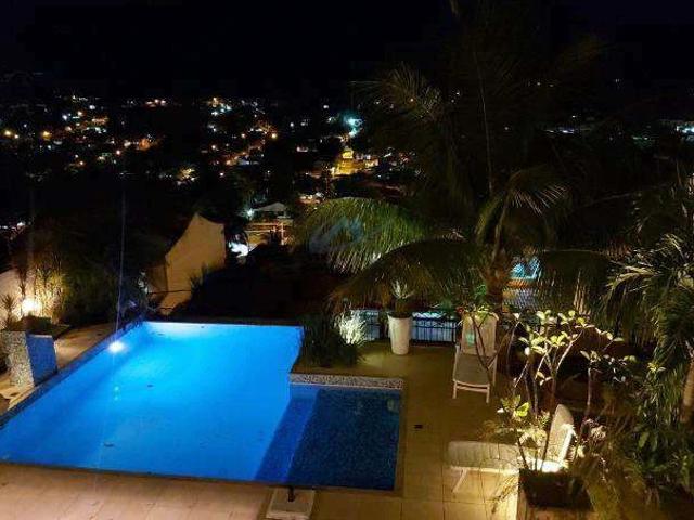 Casa / Sobrado em Condomínio para Venda em Niterói/RJ Pendotiba 4 Quartos