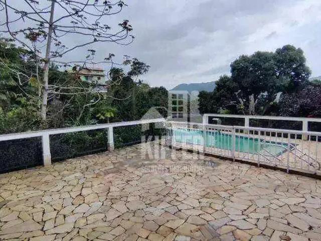 Casa / Sobrado em Condomínio para Venda em Niterói/RJ Pendotiba 4 Quartos