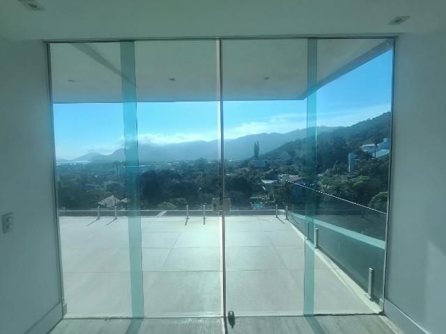 Casa / Sobrado em Condomínio para Venda em Niterói/RJ Piratininga 5 Quartos
