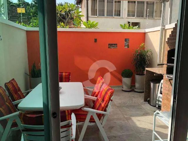 Casa / Sobrado em Condomínio para Venda em Niterói/RJ São Francisco 2 Quartos