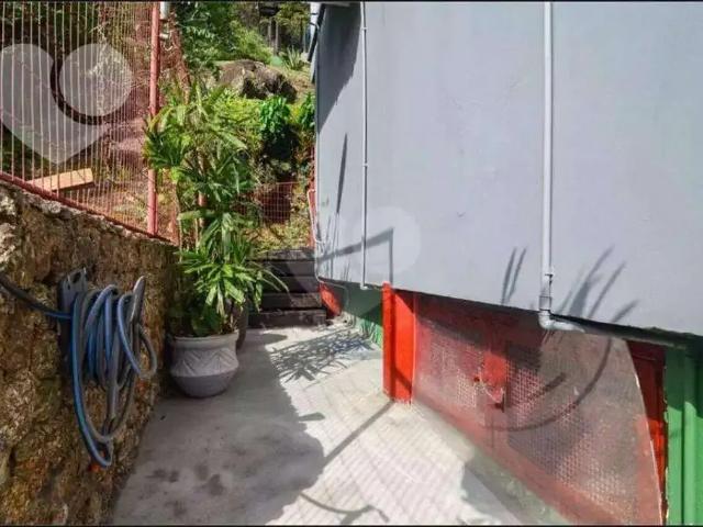 Casa / Sobrado em Condomínio para Venda em Niterói/RJ São Francisco 2 Quartos