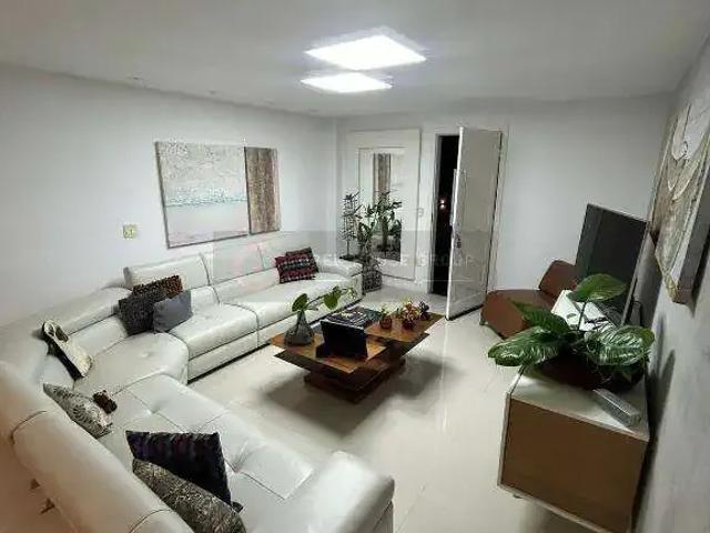 Casa / Sobrado em Condomínio para Venda em Niterói/RJ São Francisco 3 Quartos