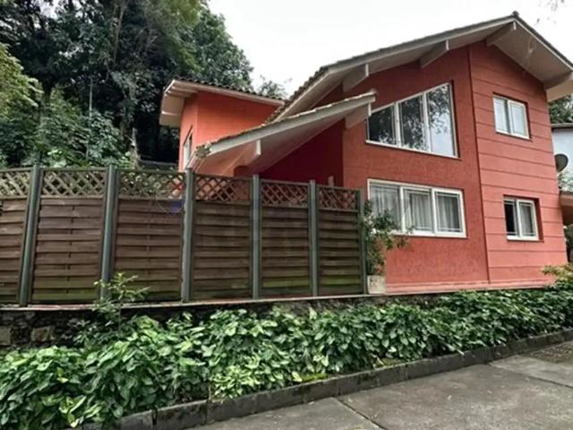 Casa / Sobrado em Condomínio para Venda em Niterói/RJ São Francisco 4 Quartos