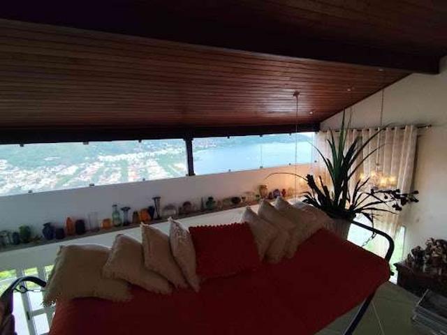 Casa / Sobrado em Condomínio para Venda em Niterói/RJ São Francisco 5 Quartos