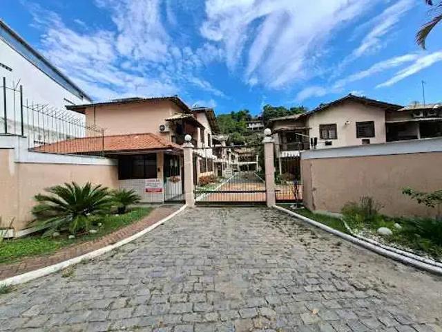Casa / Sobrado em Condomínio para Venda em Niterói/RJ Santa Bárbara 3 Quartos