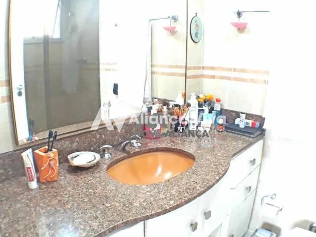 Casa / Sobrado em Condomínio para Venda em Niterói/RJ Santa Rosa 3 Quartos