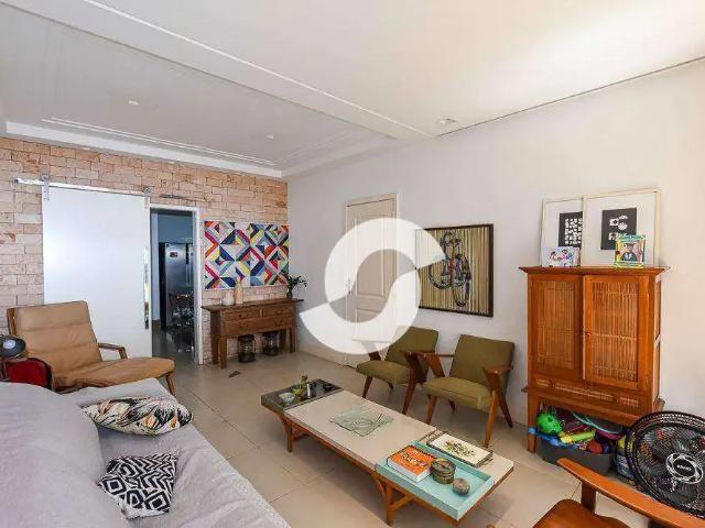 Casa / Sobrado em Condomínio para Venda em Niterói/RJ Santa Rosa 4 Quartos