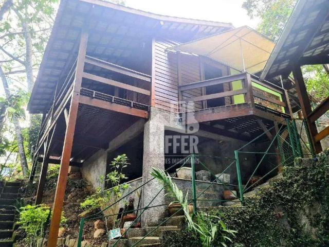 Casa / Sobrado em Condomínio para Venda em Niterói/RJ Pendotiba 4 Quartos