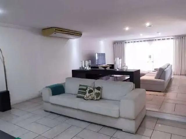 Casa / Sobrado em Condomínio para Venda em Niterói/RJ Sapê 4 Quartos