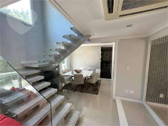 Casa / Sobrado em Condomínio para Venda em Niterói/RJ Sapê 5 Quartos