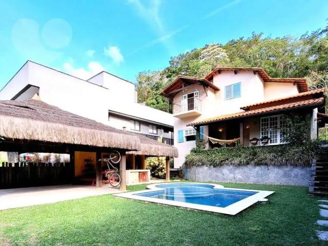 Casa / Sobrado em Condomínio para Venda em Niterói/RJ Serra Grande 3 Quartos