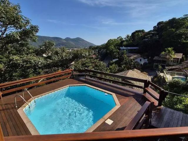 Casa / Sobrado em Condomínio para Venda em Niterói/RJ Serra Grande 3 Quartos