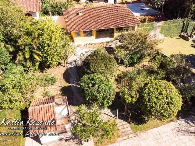 Casa / Sobrado em Condomínio para Venda em Nova Friburgo/RJ Ponte da Saudade 4 Quartos