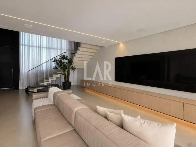 Casa / Sobrado em Condomínio para Venda em Nova Lima/MG Alphaville 4 Quartos