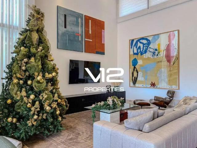 Casa / Sobrado em Condomínio para Venda em Nova Lima/MG Alphaville 4 Quartos