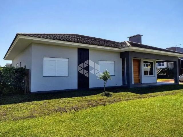 Casa / Sobrado em Condomínio para Venda em Osório/RS Atlântida Sul Distrito 4 Quartos