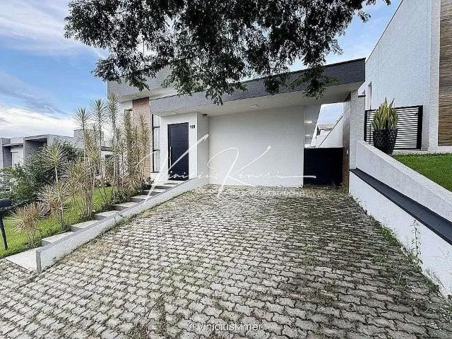 Casa / Sobrado em Condomínio para Venda em Atibaia/SP Terras de Atibaia 3 Quartos