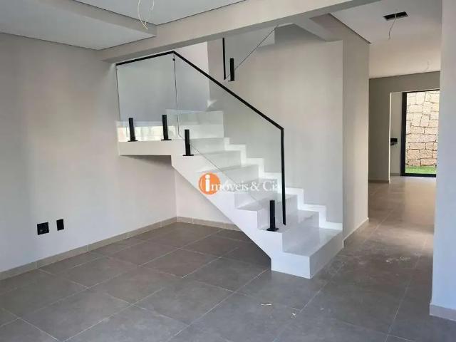 Casa / Sobrado em Condomínio para Venda em Atibaia/SP Chácaras Interlagos 3 Quartos