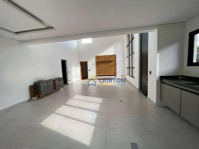 Casa / Sobrado em Condomínio para Venda em Atibaia/SP Condominio Quintas da Boa Vista 3 Quartos