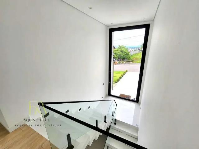 Casa / Sobrado em Condomínio para Venda em Atibaia/SP Condomínio Serra da Estrela 5 Quartos