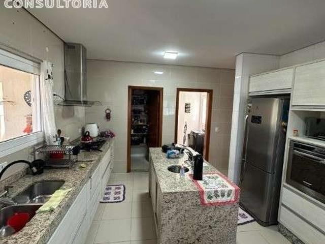 Casa / Sobrado em Condomínio para Venda em Atibaia/SP Guaxinduva 4 Quartos