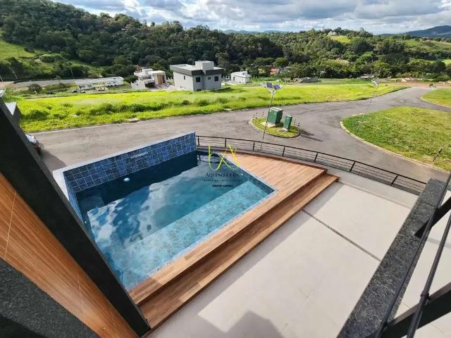 Casa / Sobrado em Condomínio para Venda em Atibaia/SP Laranja Azeda 4 Quartos