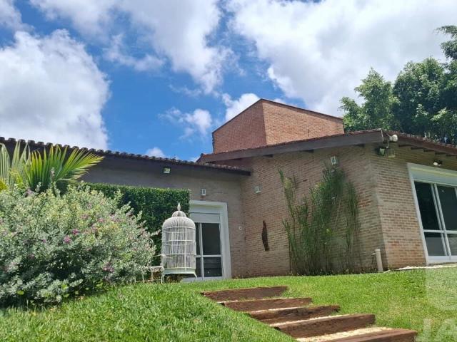 Casa / Sobrado em Condomínio para Venda em Atibaia/SP Loteamento Vale das Flores 6 Quartos