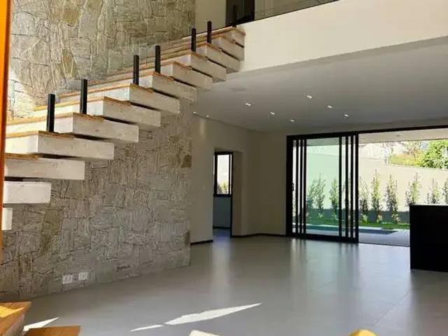 Casa / Sobrado em Condomínio para Venda em Atibaia/SP Nova Gardênia 4 Quartos