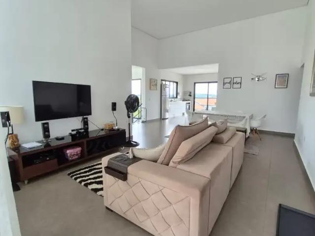Casa / Sobrado em Condomínio para Venda em Alambari/SP Condomínio Residencial Pinheiros do Lago 4 Quartos