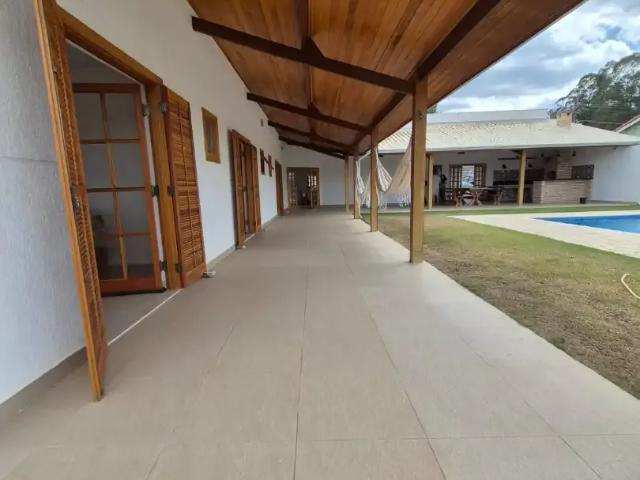 Casa / Sobrado em Condomínio para Venda em Alambari/SP Condomínio Residencial Pinheiros do Lago 3 Quartos