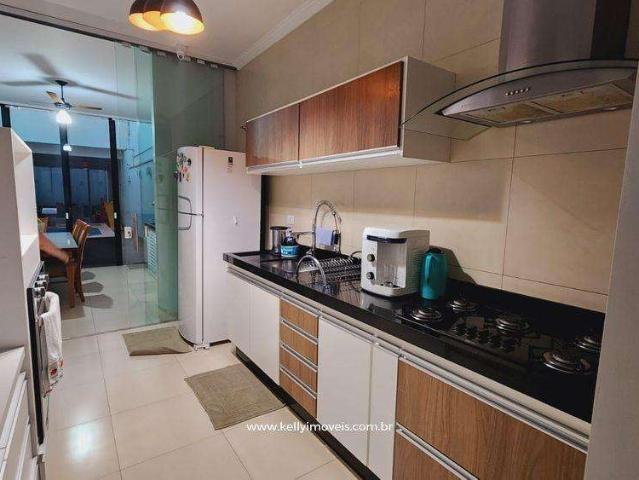 Casa / Sobrado em Condomínio para Venda em Álvares Machado/SP Valência 5 Quartos