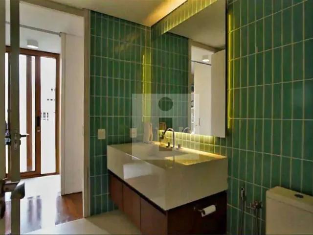 Casa / Sobrado em Condomínio para Venda em Amparo/SP Alferes Rodrigues 4 Quartos