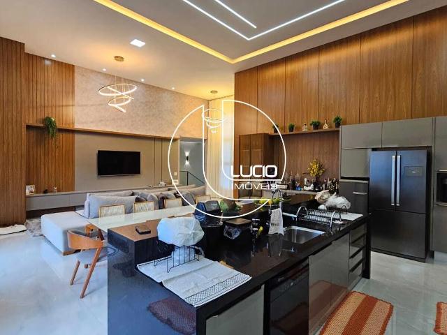 Casa / Sobrado em Condomínio para Venda em Anápolis/GO Condomínio Residencial Grand Trianon 4 Quartos
