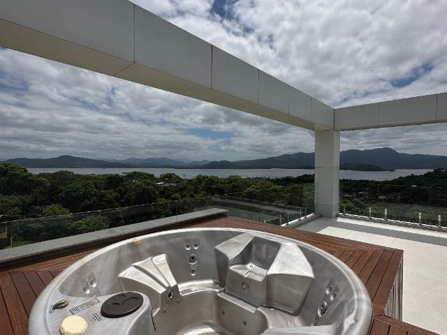 Casa / Sobrado em Condomínio para Venda em Antonina/PR Itapema 6 Quartos