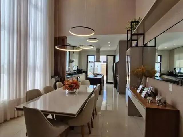 Casa / Sobrado em Condomínio para Venda em Aparecida de Goiânia/GO Residencial Parqville Jacarandá 3 Quartos