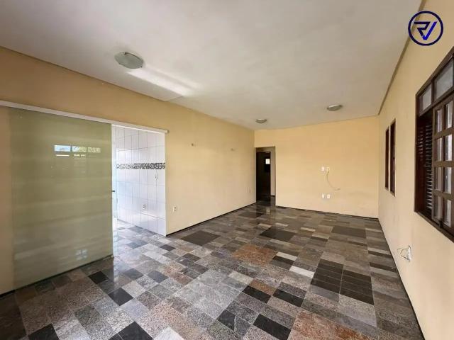 Casa / Sobrado em Condomínio para Venda em Aquiraz/CE Camará 4 Quartos