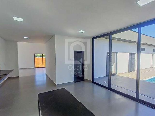 Casa / Sobrado em Condomínio para Venda em Araçoiaba da Serra/SP Village Araçoiaba 4 Quartos