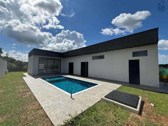 Casa / Sobrado em Condomínio para Venda em Araçoiaba da Serra/SP Village Araçoiaba 4 Quartos