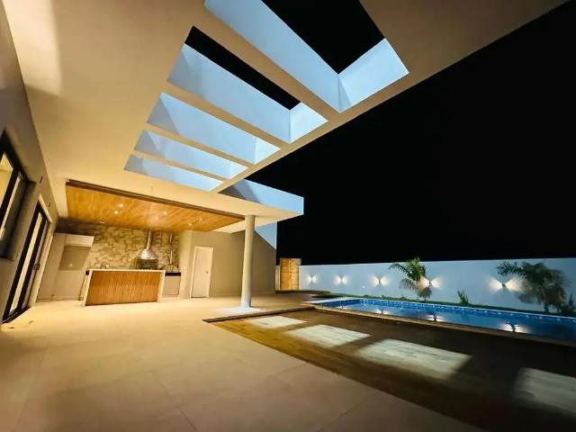 Casa / Sobrado em Condomínio para Venda em Arandu/SP Riviera de Santa Cristina I 4 Quartos