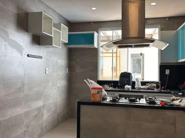 Casa / Sobrado em Condomínio para Venda em Aracaju/SE Aruana 4 Quartos
