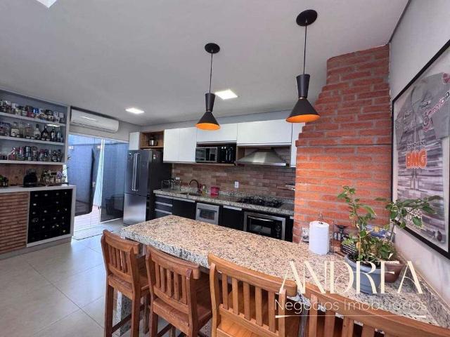 Casa / Sobrado em Condomínio para Venda em Araras/SP Chácara Recreio Vila Rica 2 Quartos