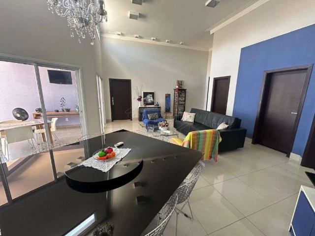 Casa / Sobrado em Condomínio para Venda em Araraquara/SP Jardim Imperador 3 Quartos