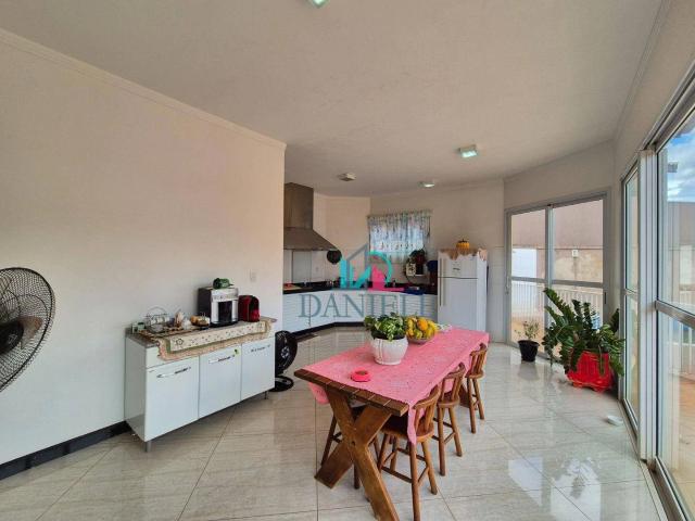 Casa / Sobrado em Condomínio para Venda em Araraquara/SP Jardim Residencial Quinta dos Oitis 3 Quartos