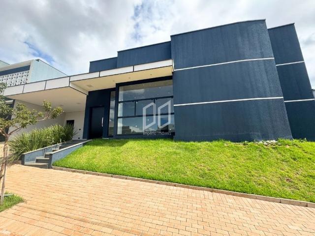 Casa / Sobrado em Condomínio para Venda em Araraquara/SP Parque Laranjeiras 3 Quartos