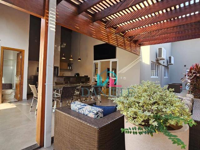 Casa / Sobrado em Condomínio para Venda em Araraquara/SP Parque Residencial Damha 3 Quartos