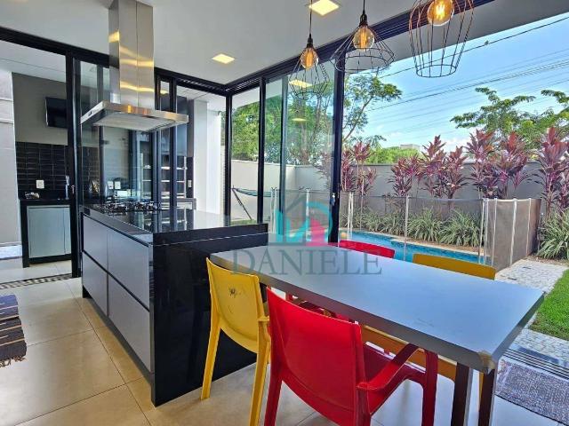 Casa / Sobrado em Condomínio para Venda em Araraquara/SP Parque Residencial Damha 3 Quartos