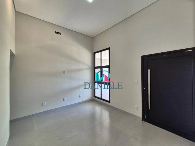 Casa / Sobrado em Condomínio para Venda em Araraquara/SP Parque Tropical 3 Quartos