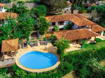 Casa / Sobrado em Condomínio para Venda em Armação dos Búzios/RJ Ferradura 4 Quartos
